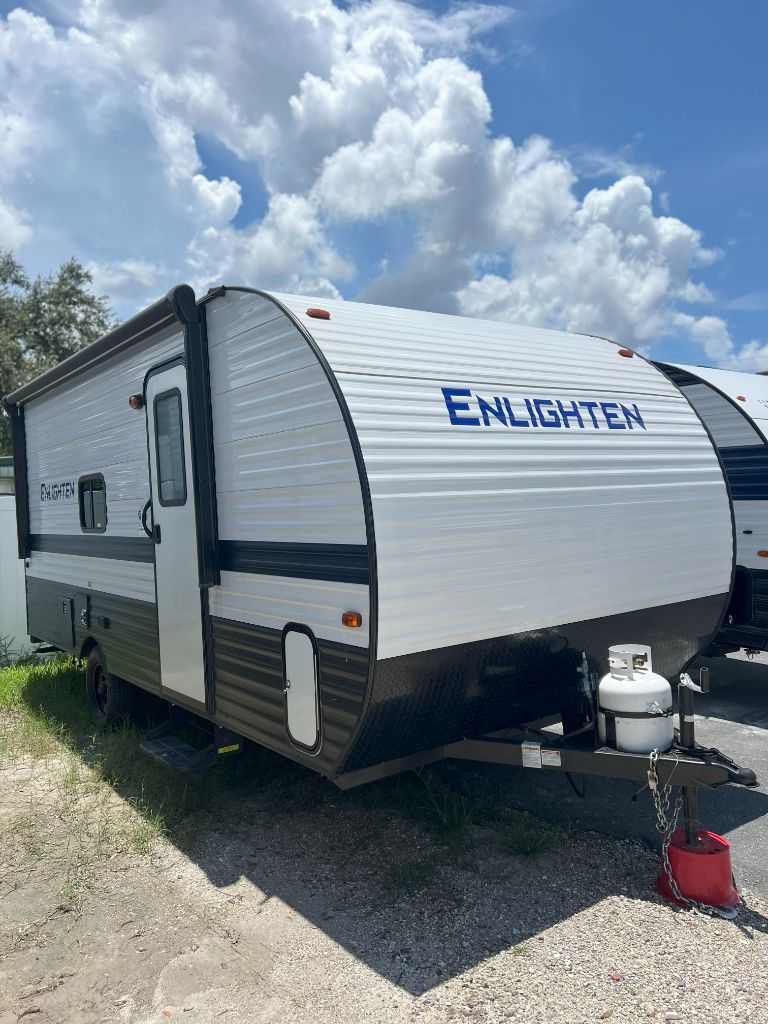 2022 Gulfstream Enlighten 18BH 