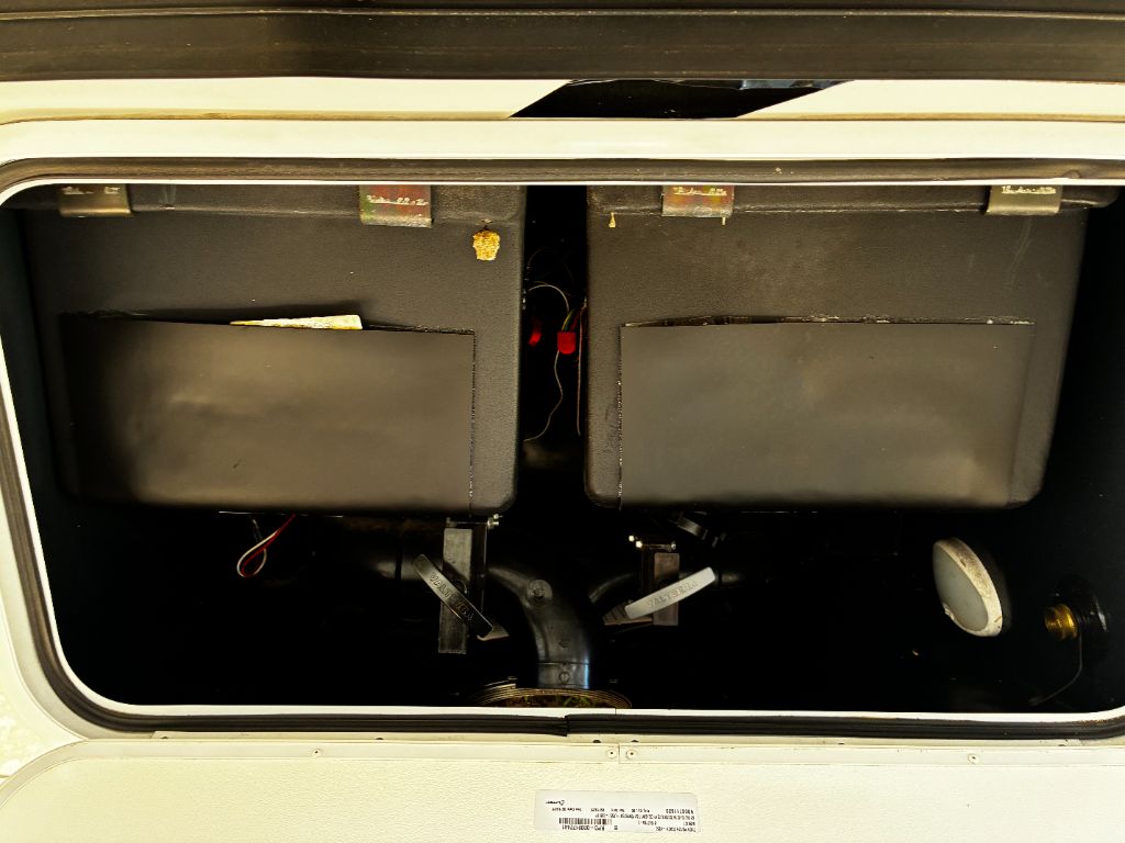 2023 Ford E-Series Cutaway Base - Photo 76