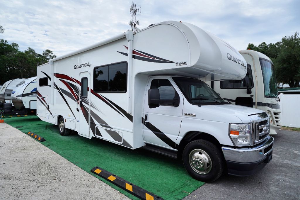 2023 Ford E-Series DRW E-450 Super Duty 158 in WB's photo