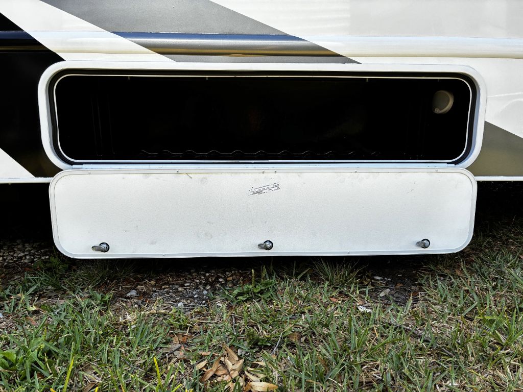 2023 Ford E-Series Cutaway Base - Photo 72